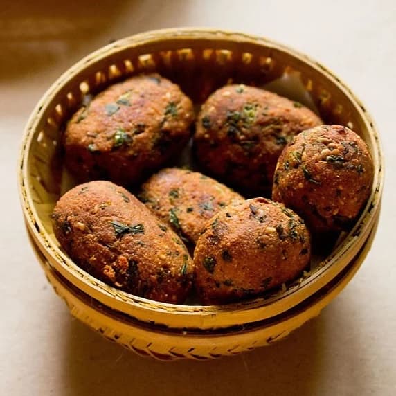 Muthia